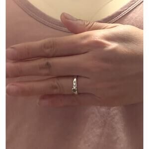 Tiffany & Co. Sterling Silver 3mm Sparkle Green Gemstone Peridot Band Ring 2.7g